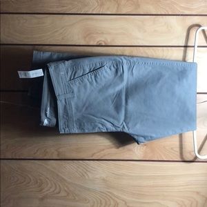 NWT Old Navy Size 6R Khakis